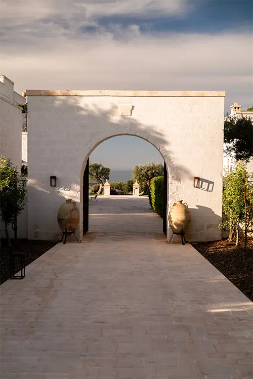 Every corner of AuraTerrae exudes a unique energy with the flavor of authenticity 